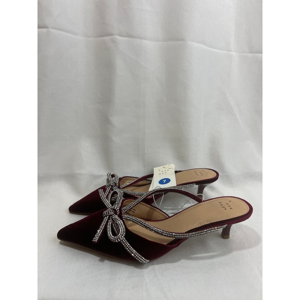 A New Day Burgundy Velvet Rhinestone Bow Kitten Heel Mules Pointed Toe Slides 7
